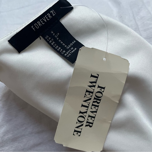 FOREVER 21 WHITE TANK TOP - Picture 4 of 4